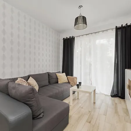 Апартаменты Quiet With Balcony Zakladowa By Renters