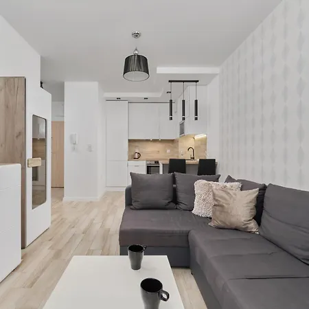 Апартаменты Quiet With Balcony Zakladowa By Renters *