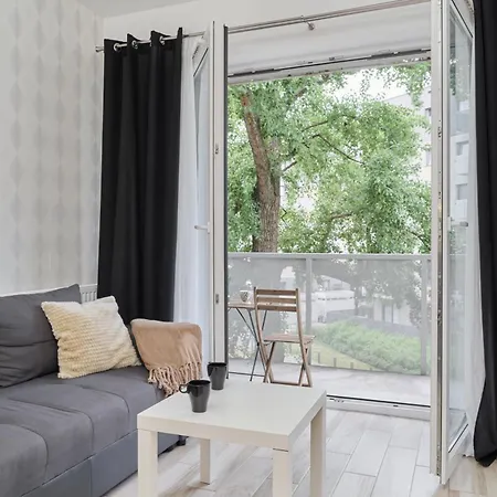 Appartamento Quiet With Balcony Zakladowa By Renters Breslavia