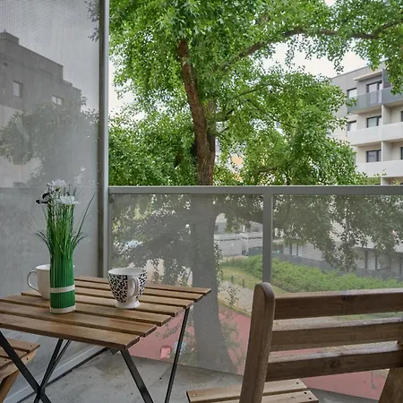 Quiet With Balcony Zakladowa By Renters Апартаменты *
