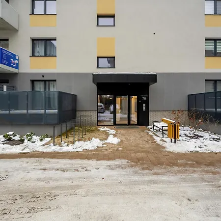 Quiet With Balcony Zakladowa By Renters Διαμέρισμα *