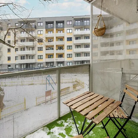 Апартаменты Quiet With Balcony Zakladowa By Renters Вроцлав