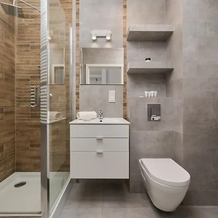 Appartamento Quiet With Balcony Zakladowa By Renters