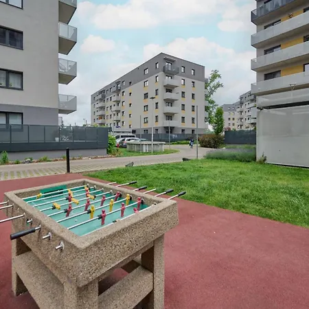Quiet With Balcony Zakladowa By Renters Апартаменты