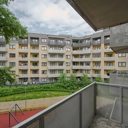 Διαμέρισμα Quiet With Balcony Zakladowa By Renters *